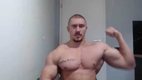  ------- SEX SHOW WITH GUYS AND GIRLS  MUSCLE SHOW online show from December 1, 9:22 am