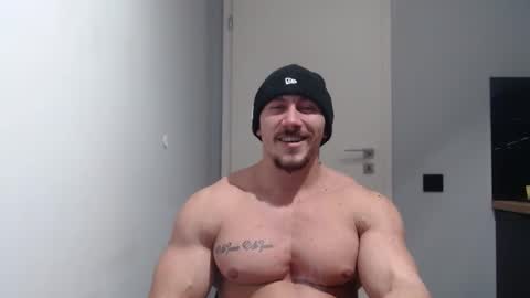  ------- SEX SHOW WITH GUYS AND GIRLS  MUSCLE SHOW online show from January 8, 7:49 pm