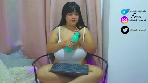 Angie Gomez Hey love My schedule every day 830am - 230pm Colombia Time Wednesday Day Off online show from November 29, 3:43 pm