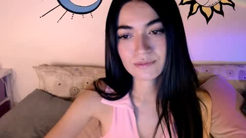 angie_c online show from November 12, 11:47 pm