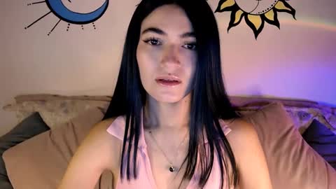 angie_c online show from November 29, 11:03 pm