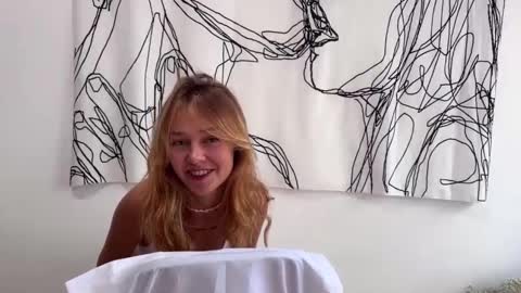 anita__hills online show from December 16, 5:13 am