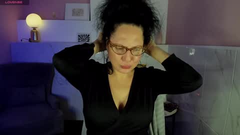 Anita online show from December 27, 1:56 pm