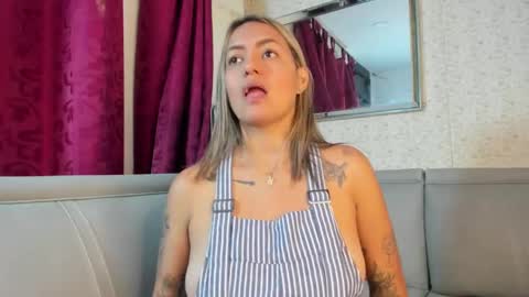 annie_mature23_aws online show from December 21, 3:28 am