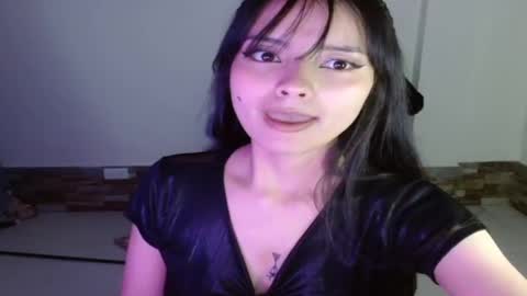 annie_rosse16 online show from November 14, 8:47 pm