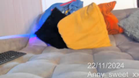 BABY ANNY   INSTAGRAM Annycutie20 online show from November 22, 7:48 pm