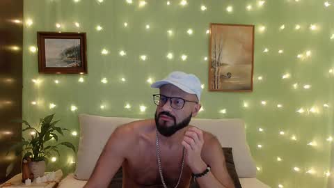 AnthonyXRoyal online show from January 7, 4:56 pm