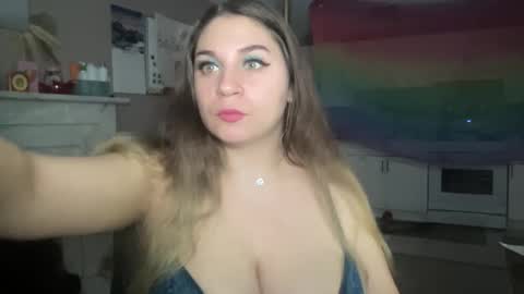 BustyPrincessLeila online show from January 7, 3:38 am