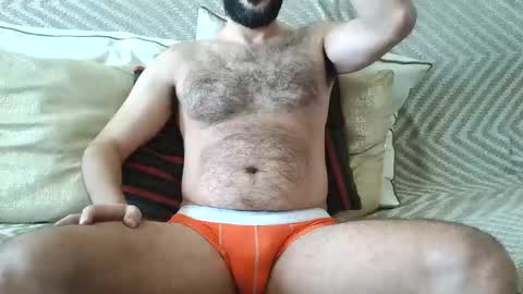 hairycub online show from December 19, 9:41 am