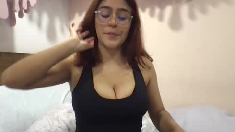 aria_andradee online show from November 13, 12:50 am