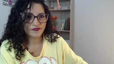 arianna_ros3 online show from December 30, 3:36 pm