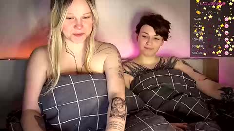 Arya brunett and Cassie blond online show from January 18, 5:21 am