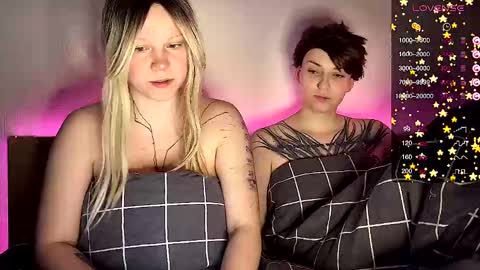 Arya brunett and Cassie blond online show from December 30, 5:14 am