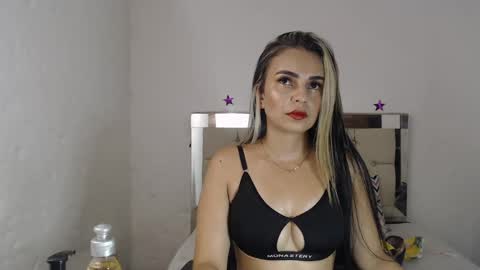 ashley__tylor online show from November 27, 2:48 am