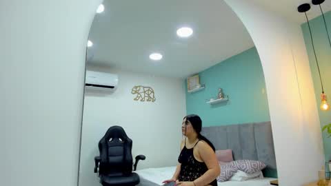 ashley_giil online show from January 16, 4:41 am