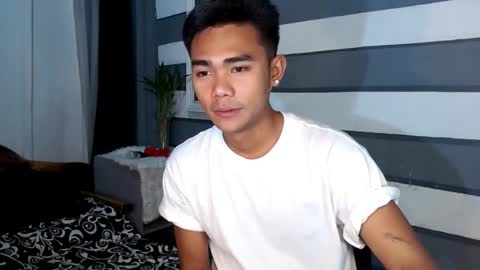 asianwildguy online show from November 30, 11:38 pm