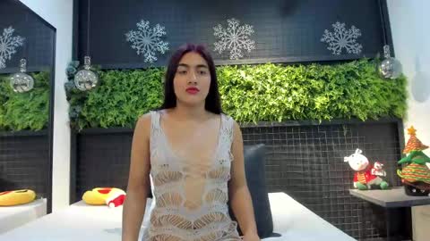 aylacollinss online show from December 31, 3:05 pm