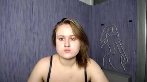 babe_shy_ online show from December 5, 10:43 am