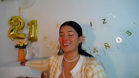 BABY HONEY online show from January 11, 1:59 am