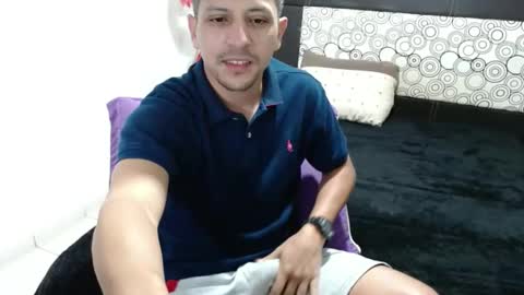 YOANDRES online show from December 22, 2:32 pm