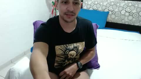 YOANDRES online show from December 30, 2:53 pm