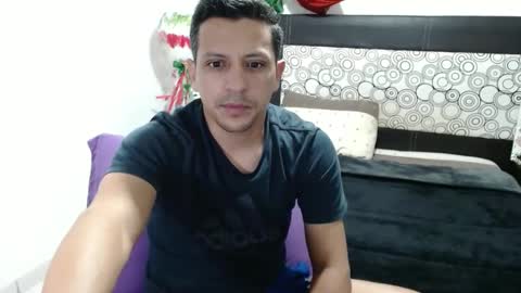 YOANDRES online show from December 11, 1:12 pm