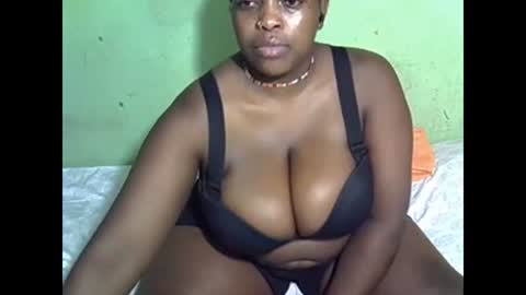 my name is kianah nice to meet u can you follow me for more show honey rate me please its impotant online show from December 23, 1:21 am