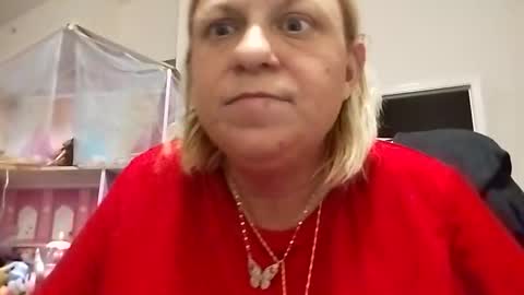 betsygore78 online show from February 6, 10:56 am