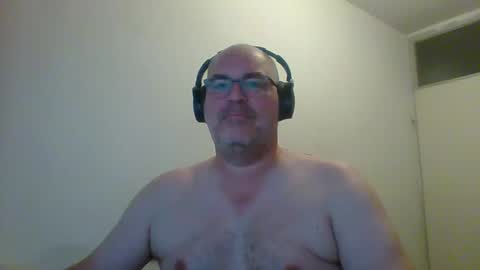 big_smiling_dick online show from December 30, 8:51 pm