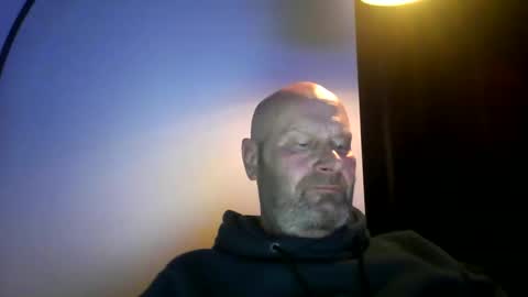 bigmike3339 online show from January 2, 8:02 pm