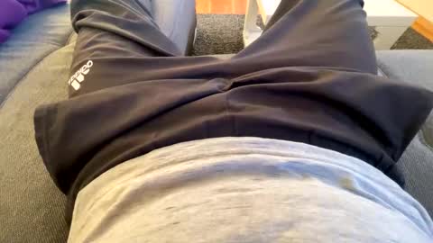 bigwhitecock_1989 online show from November 30, 2:59 pm