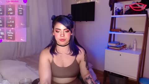 biigbooty_ online show from December 31, 5:05 am