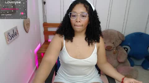 blackqueen_18 online show from November 23, 3:20 am