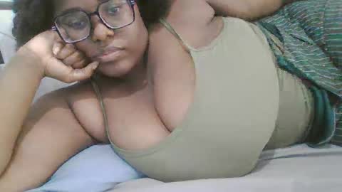 blackqueennie online show from January 19, 2:42 pm