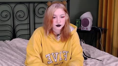 blacky_tea online show from December 12, 1:39 pm