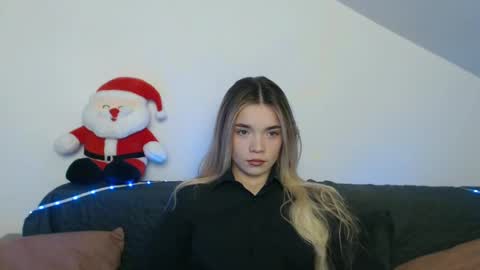 blondagirl_ online show from December 5, 4:49 pm