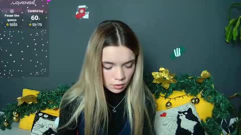 blondagirl_ online show from January 7, 5:28 pm