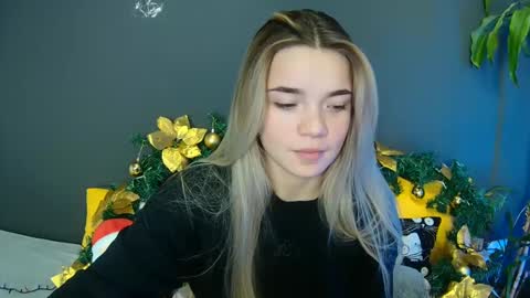 blondagirl_ online show from December 17, 1:17 pm