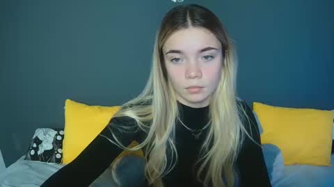 blondagirl_ online show from December 4, 1:17 pm