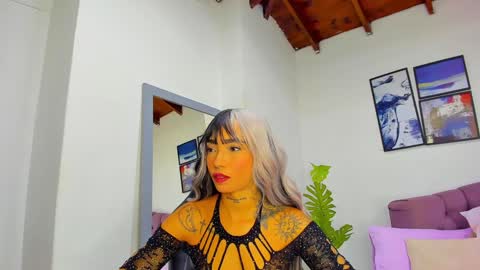 brandysantos_ online show from November 30, 12:19 pm