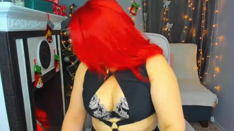 bridgetfoxxy online show from December 27, 6:35 am