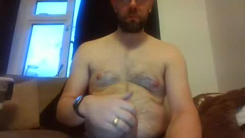 britguy6985 online show from December 14, 3:56 pm