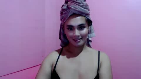 callme_christinexxx online show from January 17, 1:41 pm