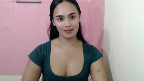 callme_christinexxx online show from December 6, 11:02 am