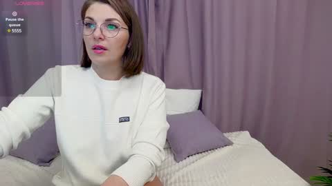 camelia_lillie online show from December 23, 4:14 am