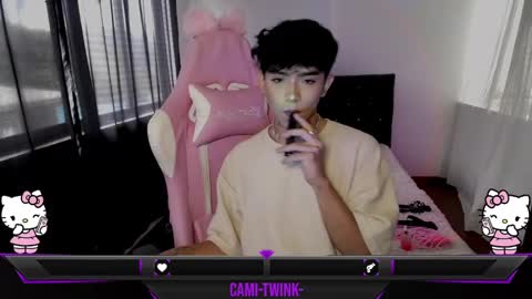 cami_twink_ online show from December 31, 5:06 pm