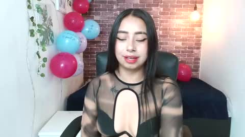 camila_ls_ online show from December 15, 3:37 am