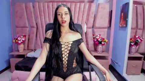 camila_reyess_ online show from November 27, 3:10 am