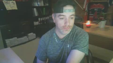 CanadianBacon6969 online show from December 25, 8:42 am