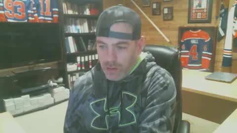 CanadianBacon6969 online show from November 24, 7:21 pm